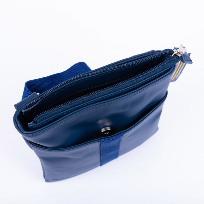 Kožna torbica MK plava boja