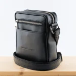 Kozna-tasna-ALM-crna