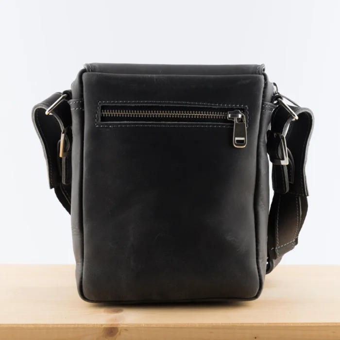 Kozna-Tasna-Dr1-Siva