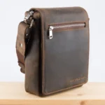 Kozna-tasna-DR3-braon-brusena-koza