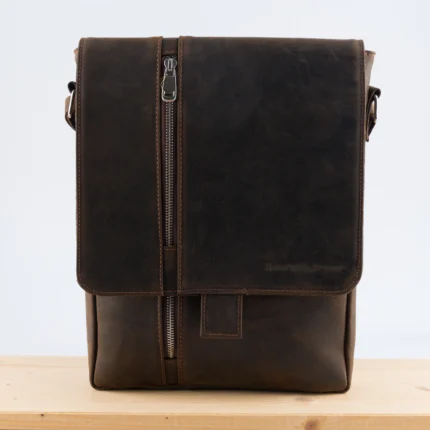 Kozna-tasna-IV2-braon-brusena-koza