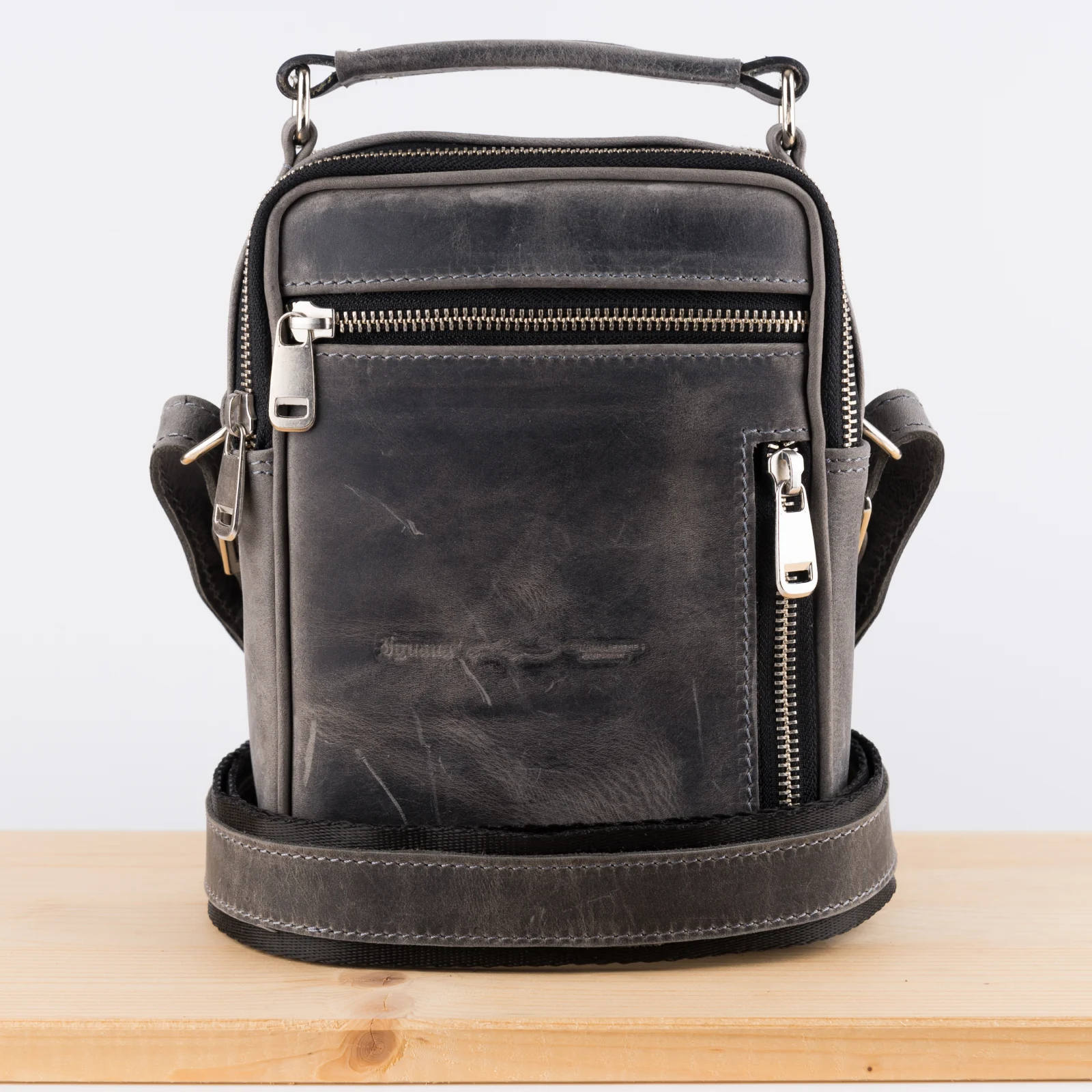 Kožna tašna PES siva Kožna Tašna Pes Siva (Brušena Koža) - Slika 1